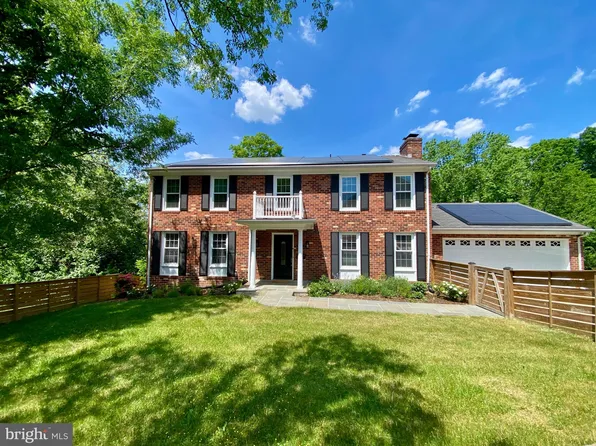 900 N Howard St, Alexandria, VA 22304