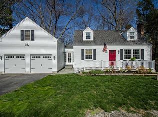 32 Sheldon Dr, Poughkeepsie, NY 12603