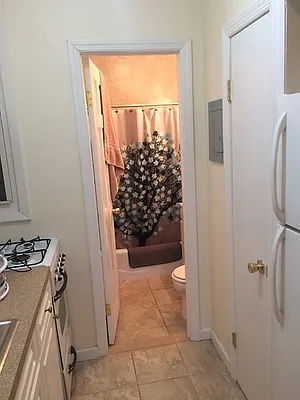 Rented by Keller Williams NYC | media 13