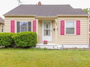 105 Strathmore Dr, Rochester, NY 14616