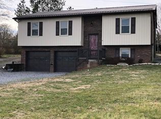 1237 Pond Valley Ln, Hudson, NC 28638