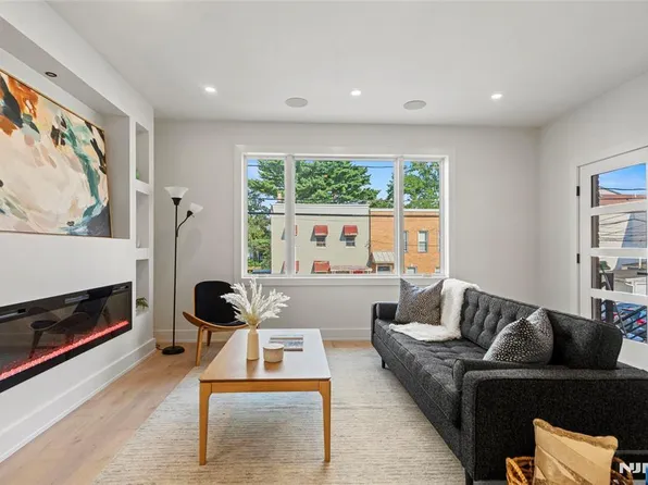 53 Hancock Ave #1, Jersey City, NJ 07307