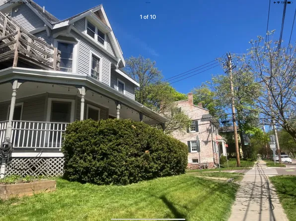 206 Maple St APT 2, Burlington, VT 05401