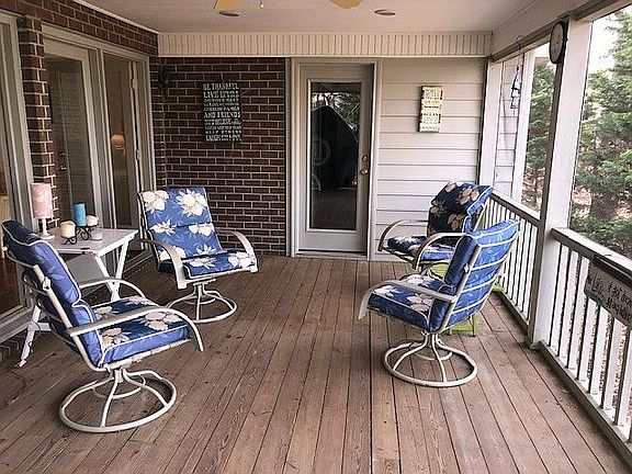 back porch

