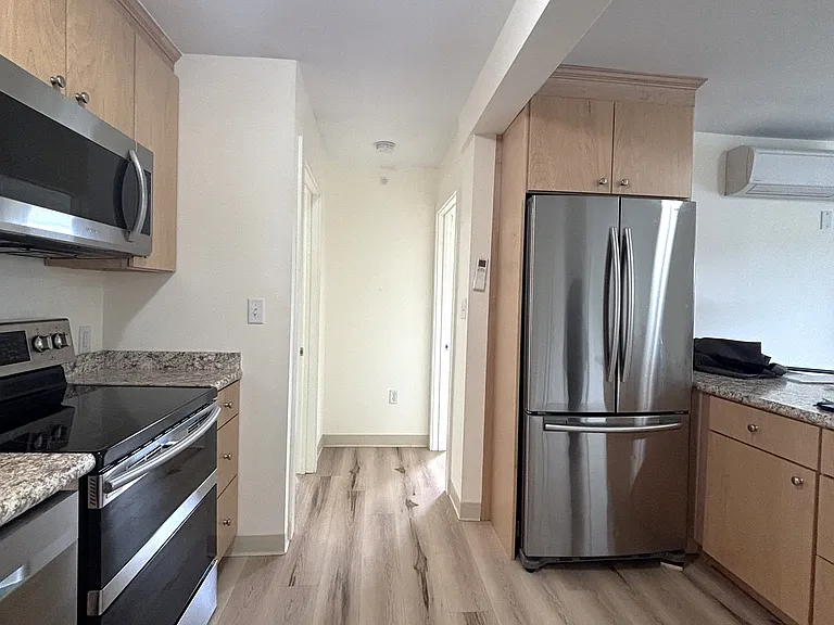 32 Ladds Ln #3 — Photo 3