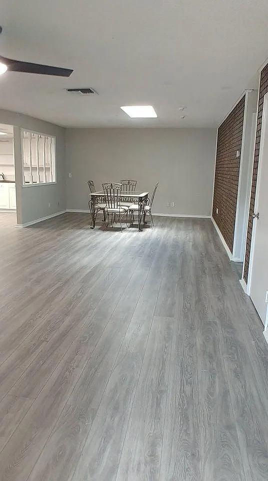 3 bed, 1496 sqft, $2,400 — Photo 2