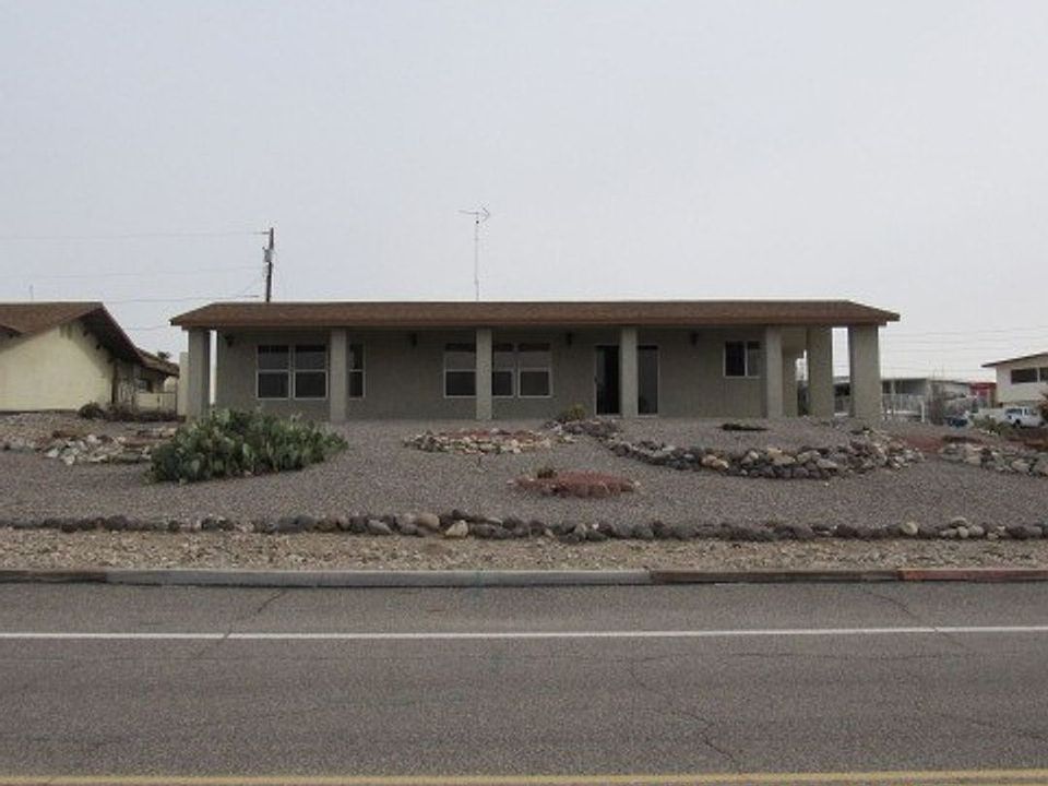 1st image of 2651 Holiday Dr