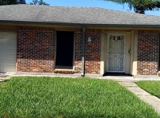 408 Westmeade Dr, Gretna, LA 70056