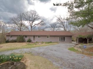 1231 Sugar Springs Rd, Creal Springs, IL 62922