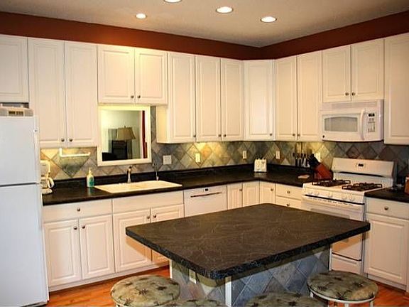 Large Kitchen