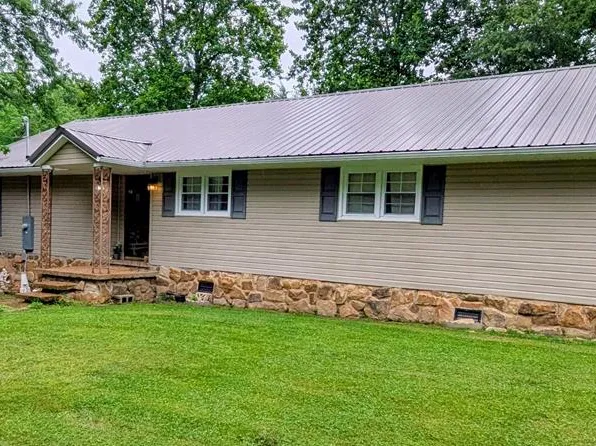 867 Legion Dr, Madisonville, KY 42431