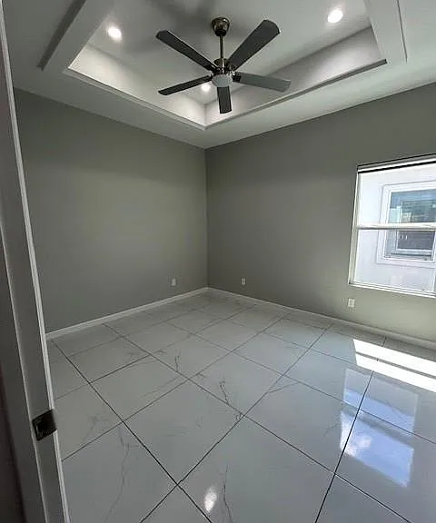 1122 Country Club Dr #4 — Photo 9