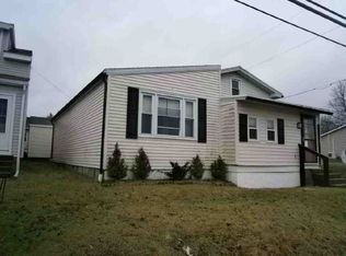 816 Upland Ave, Reading, PA 19607