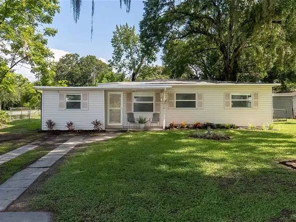 1010 Valencia Rd, Plant City, FL 33563