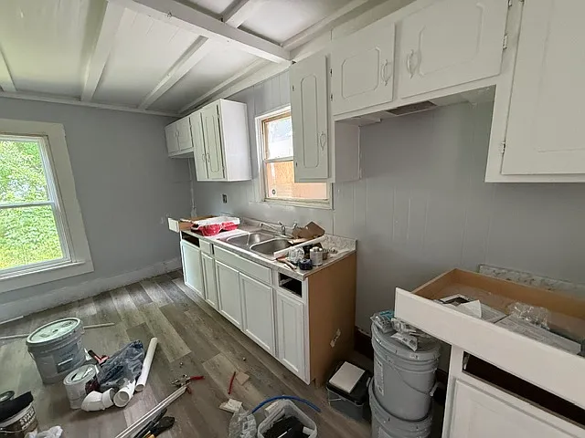 213 Haas St — Photo 6