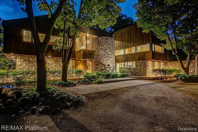 Thumbnail 12