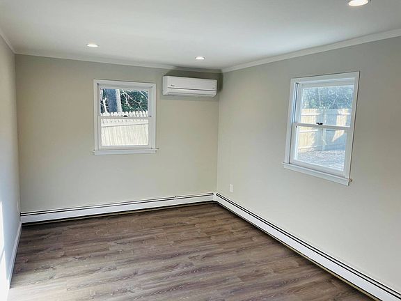 2nd image of 0 Roslyn Dr #2