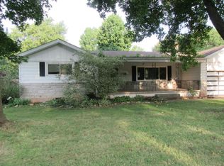 1845 S Link Ave, Springfield, MO 65804