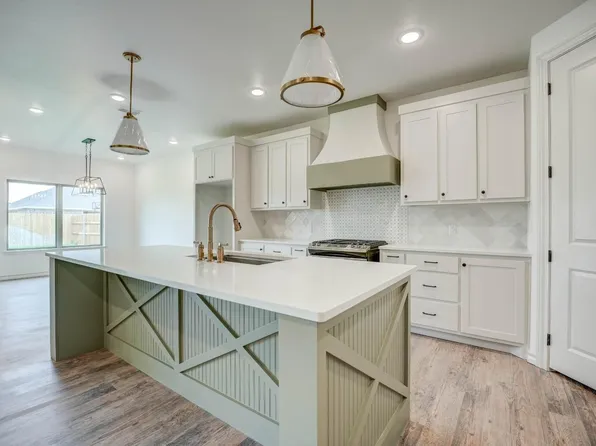 1101 16th St, Shallowater, TX 79363