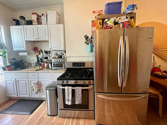 Rented by MySpaceNYC | media 19