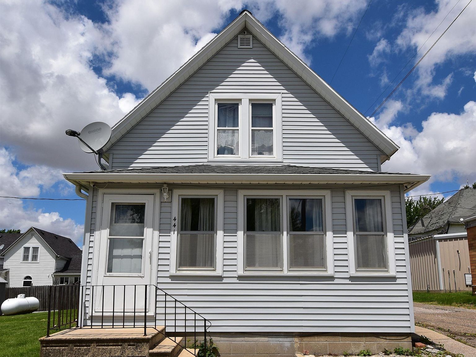 441 4th St, Clutier, IA 52217 Zillow