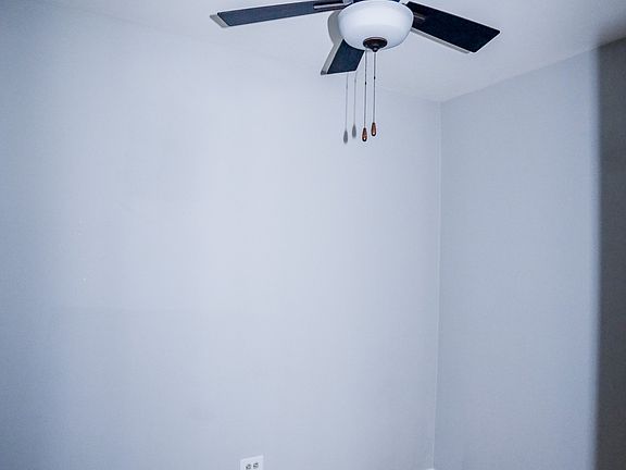 3rd image of 3161 N Cambridge Ave APT 306