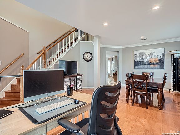 5th image of 3202 BRITT LN