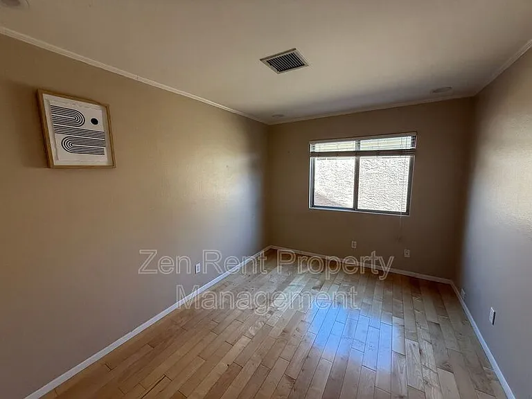 15448 N 63rd St — Photo 4