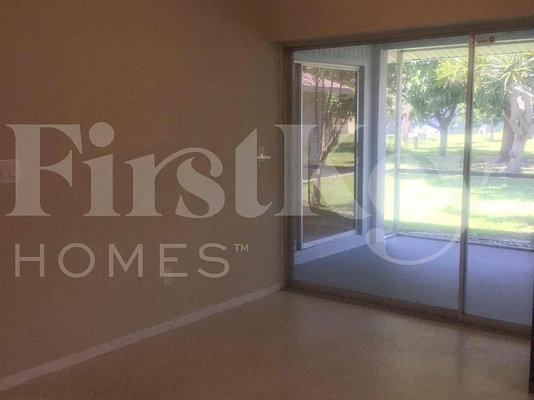 687 SW Heather St — Photo 14