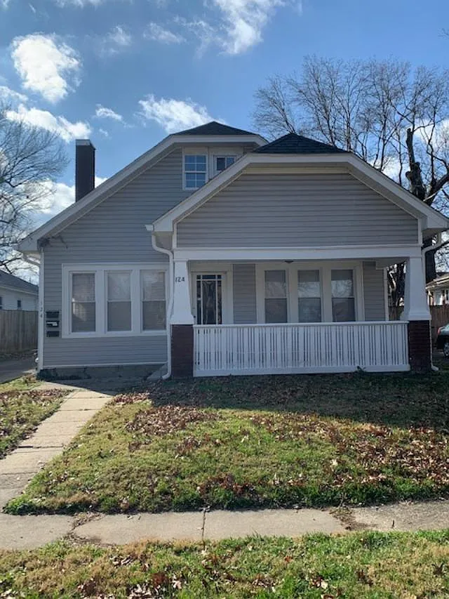 2 bed, 1.0 bath, 1200 sqft, $1,495 — Photo 1