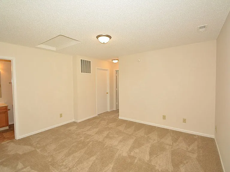 12162 Maize Dr — Photo 13
