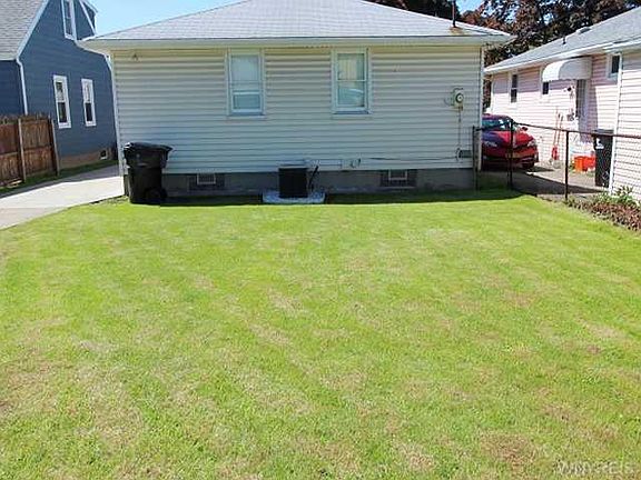 3rd image of 146 Desmond Dr