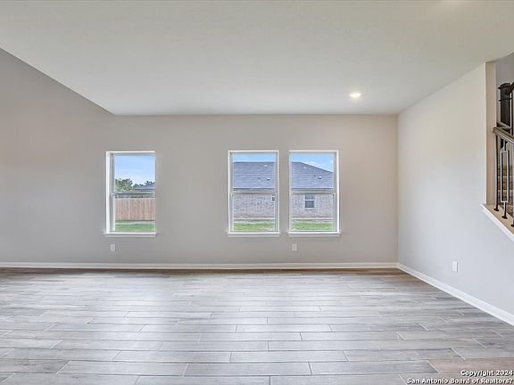 5th image of 10647 Yellowtail Blvd