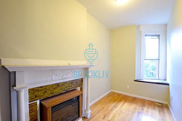 Rented by null | media 28