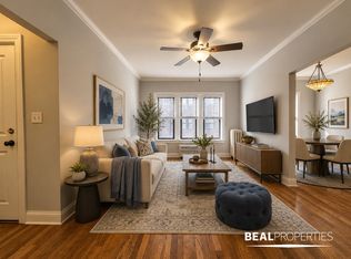 740 W Addison St #1C70041B6, Chicago, IL 60613