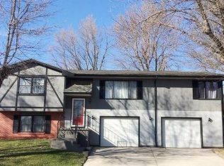 2302 Hill St, Denison, IA 51442