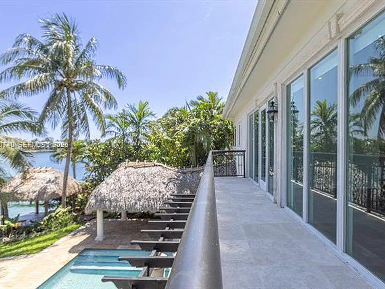 425 N Shore Dr #425 — Photo 35