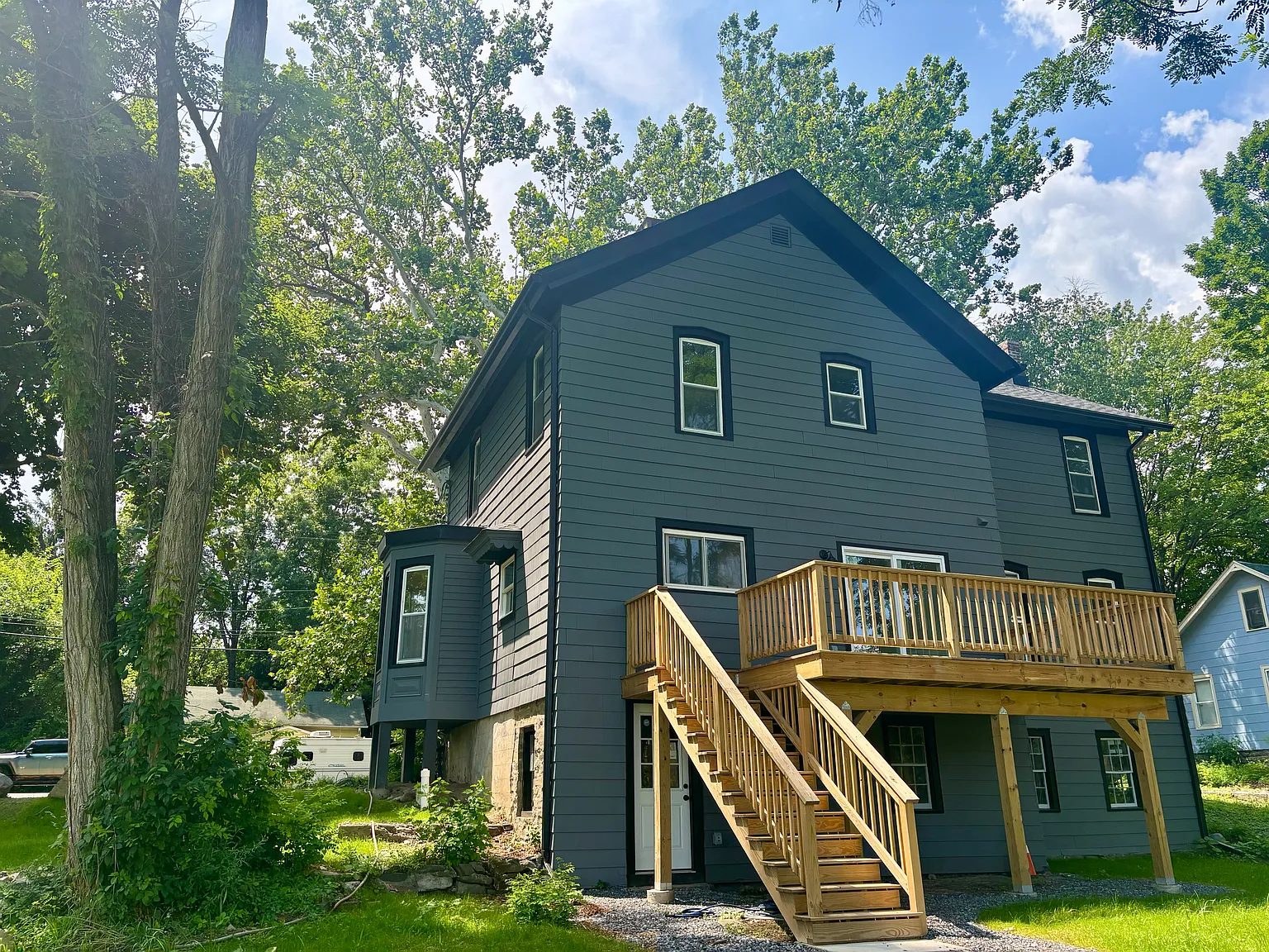 3 bed, 2.5 bath, 1800 sqft, $3,500 — Photo 3