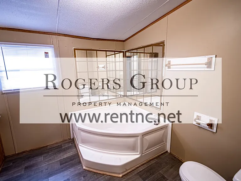 201 Abbott Crossings Ln — Photo 5