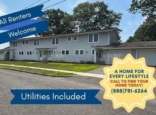 4 Mellinger Ln, Chicopee, MA 01022
