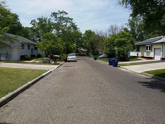 4th image of 30 Jackson Ave