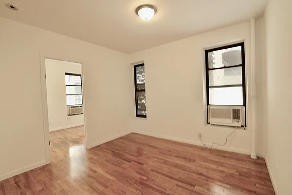 Rented by KYLM, LLC | media 18