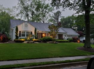 5 Prescott Dr, Marlboro, NJ 07746