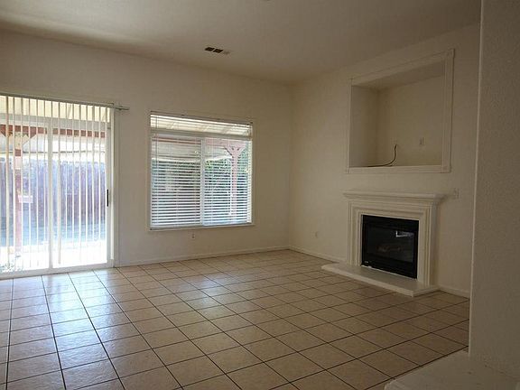 5th image of 4909 Snowberry Ln