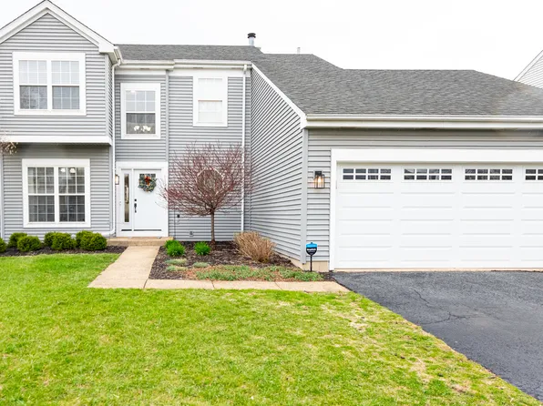 905 Barbara St, Lake In The Hills, IL 60156