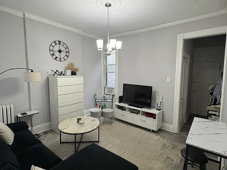 817 Washington St #15 — Photo 1