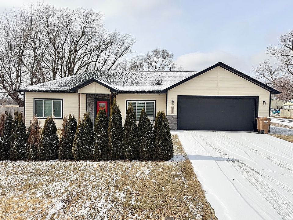 715 S Broad St, Greenwood, NE 68366 | Zillow