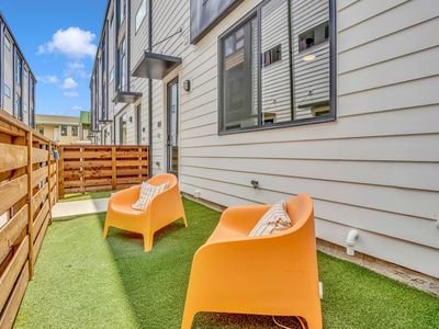 3612 San Jacinto St #107, Dallas, TX, 75204