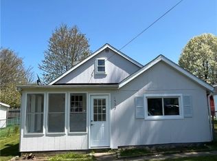 1597 Franklin St, Olcott, NY