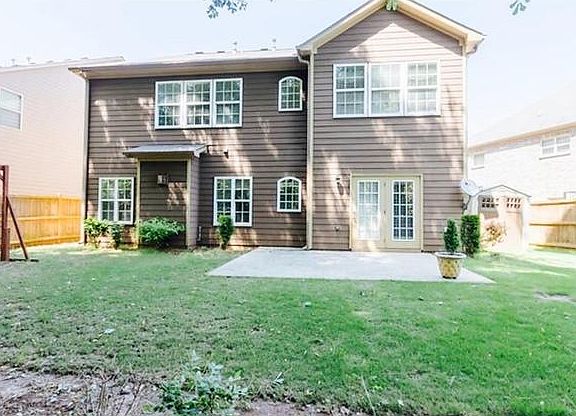 3rd image of 495 Highbranch Cir
